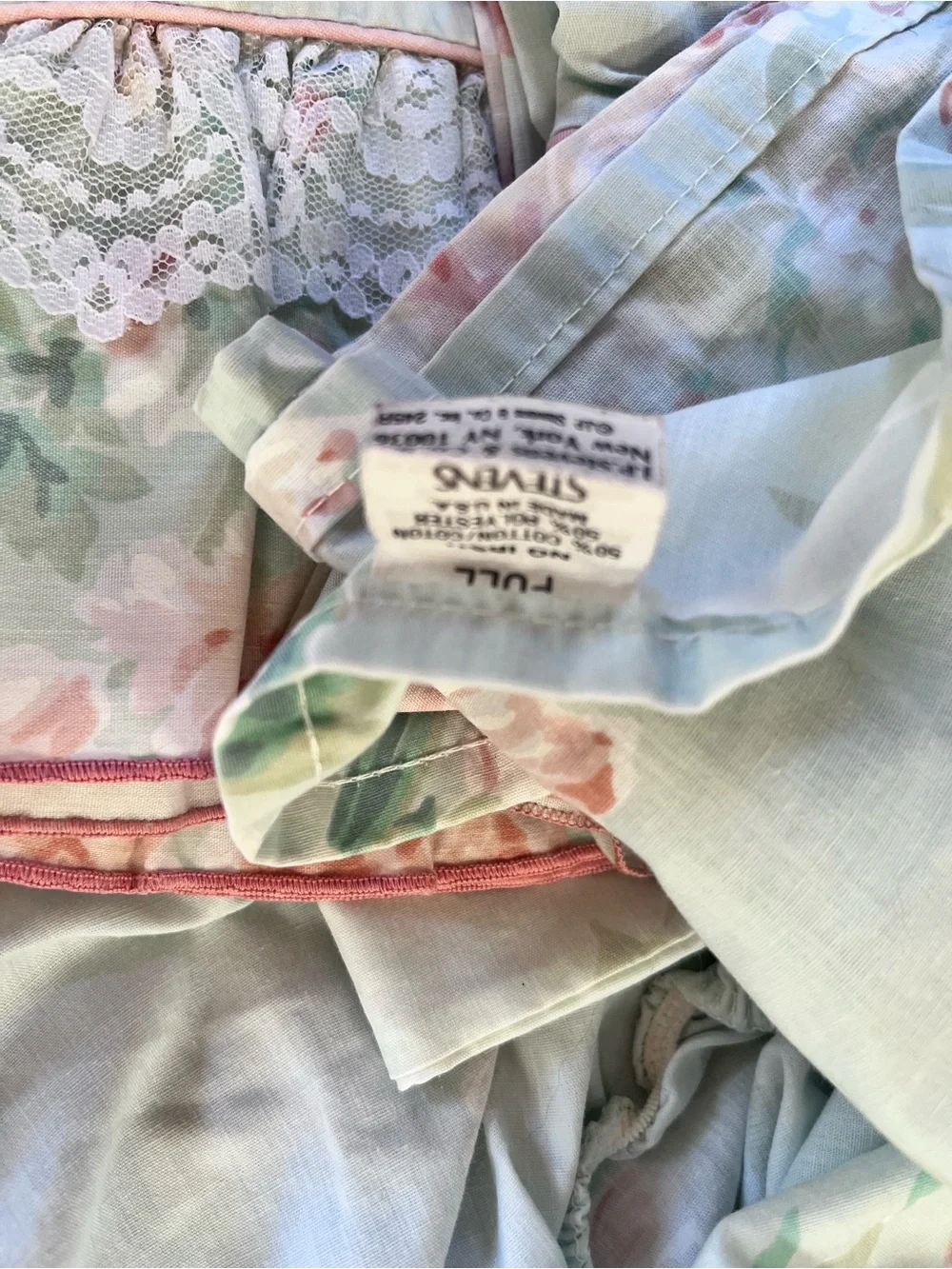 Vintage J.P. Steven’s Floral ruffled Lace Full Sheet Set